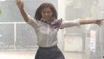 娱乐吃瓜酱长途车,长途车上的趣味时光